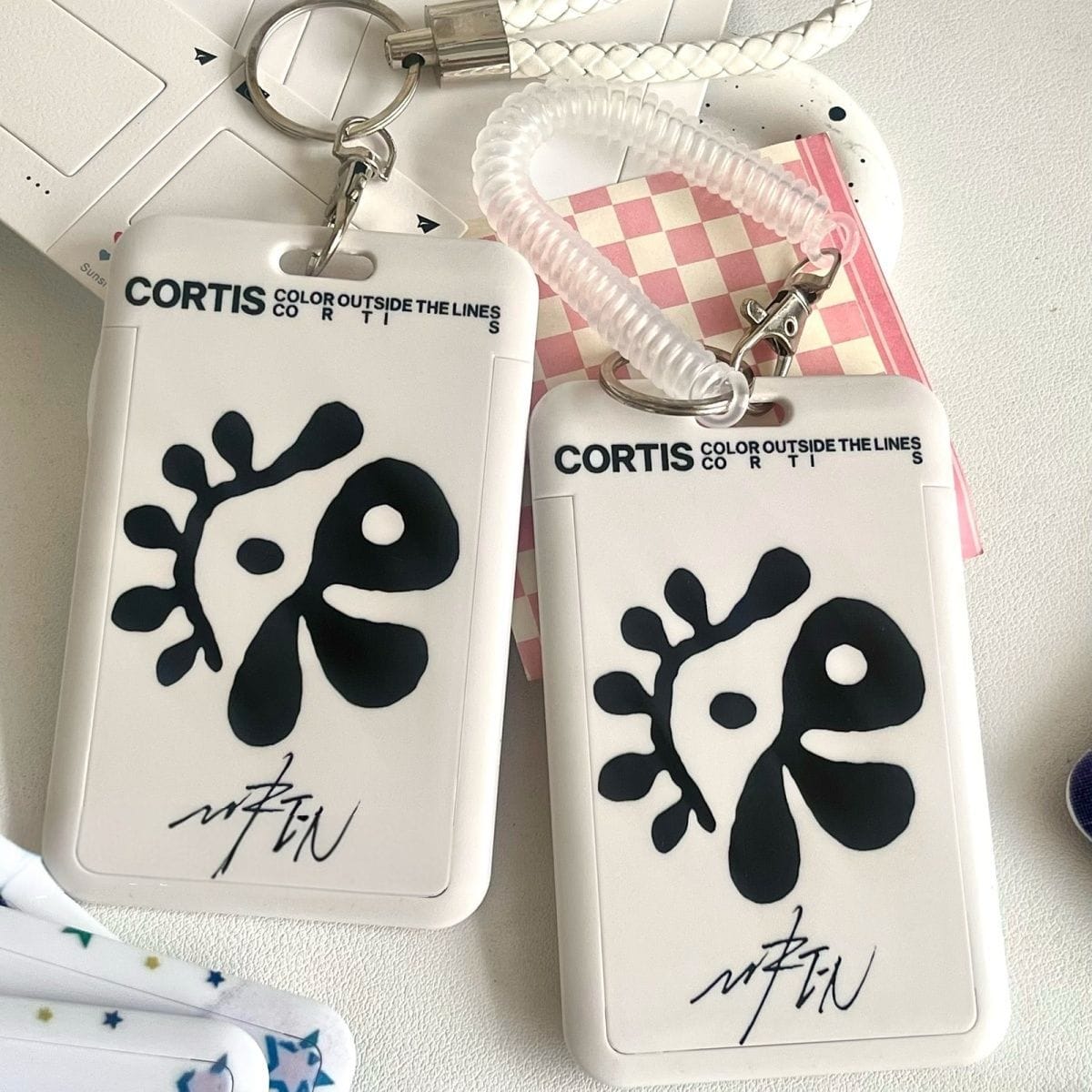 TARJETERO CORTIS