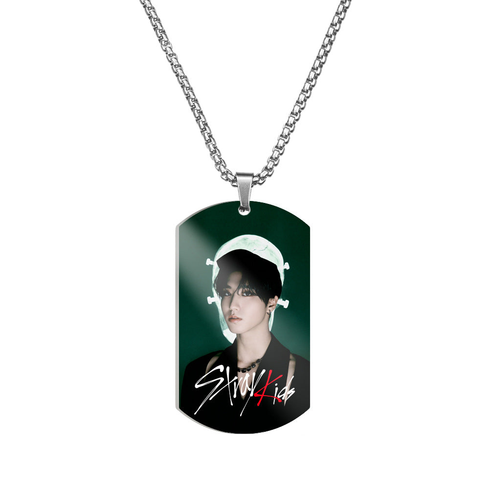 COLLAR DE STRAY KIDS