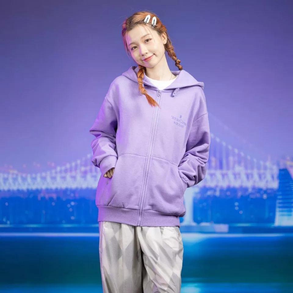 SUDADERA BTS MERCH YET TO COME IN BUSAN