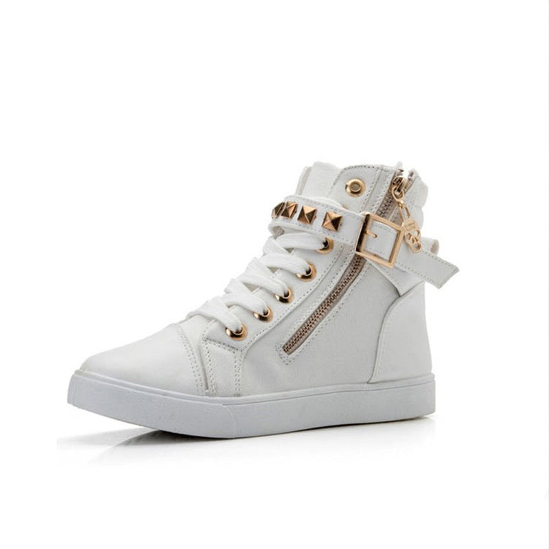 BOTA ROCKERA DE MUJER (blanco/negro)