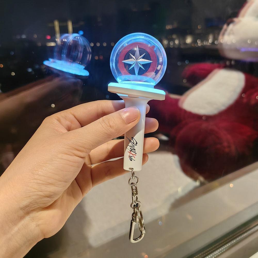 LLAVERO LED LIGHTSTICK DE STRAY KIDS