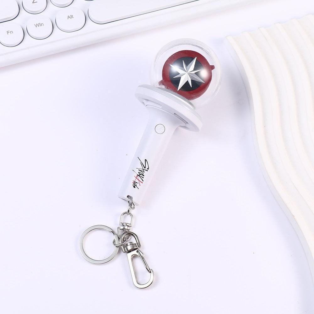 LLAVERO LED LIGHTSTICK DE STRAY KIDS