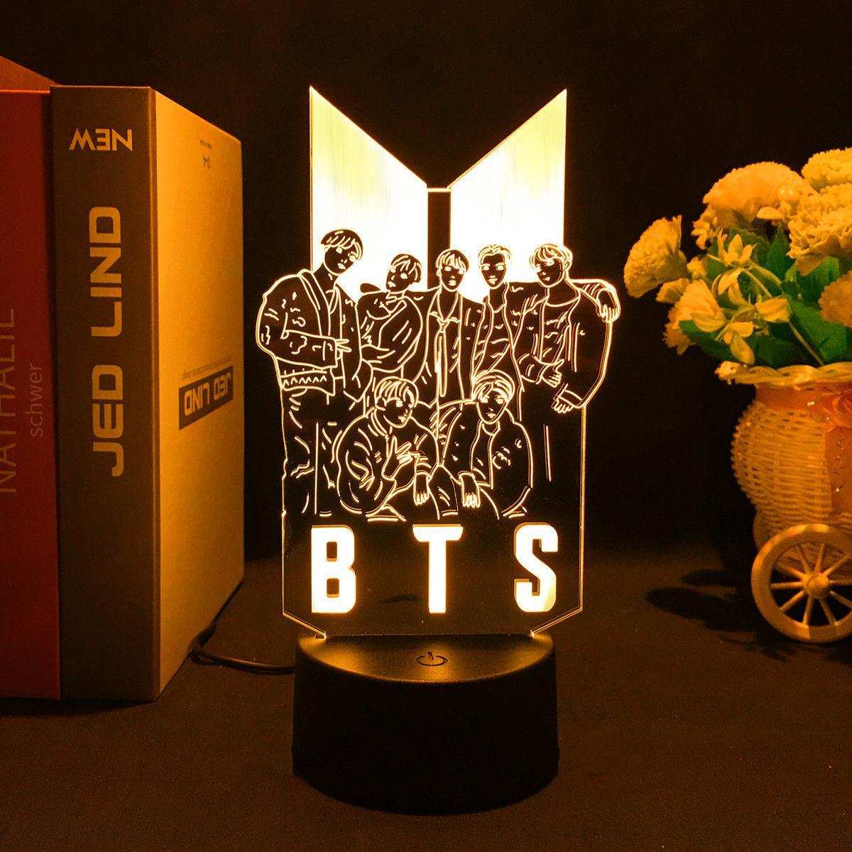 BTS LÁMPARA LED CAMBIA DE COLOR (16 COLORES) CON CONTROL REMOTO