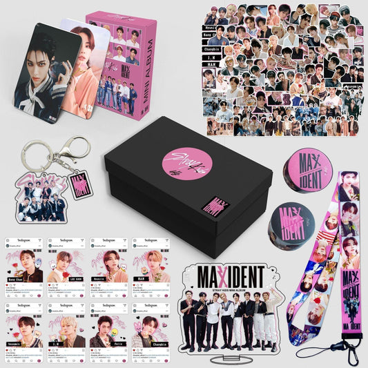 STRAY KIDS MAXIDENT KIT CON 162 PIEZAS (¡CAJA DE REGALO CON VARIOS ARTÍCULOS!✨)
