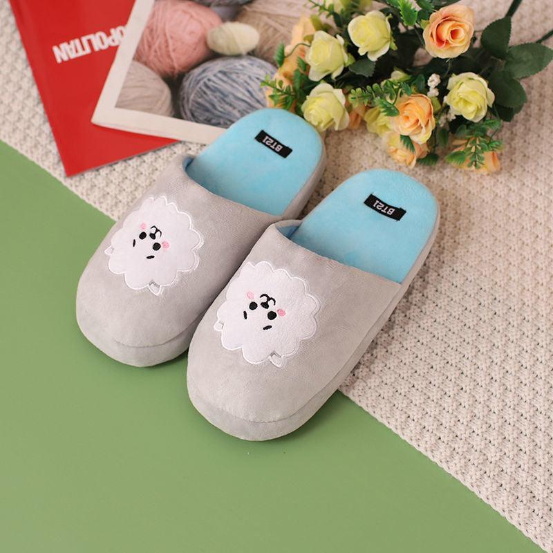 PANTUFLAS BORDADAS Y DE PELUCHE BT21