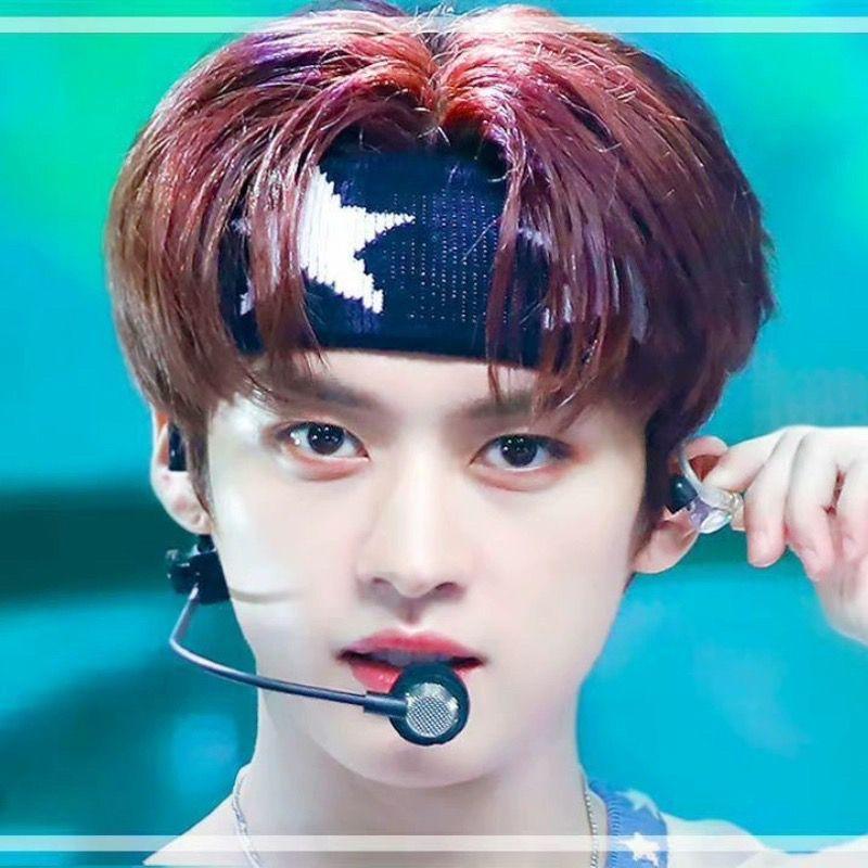 DIADEMAS STRAY KIDS (blanco y negro)