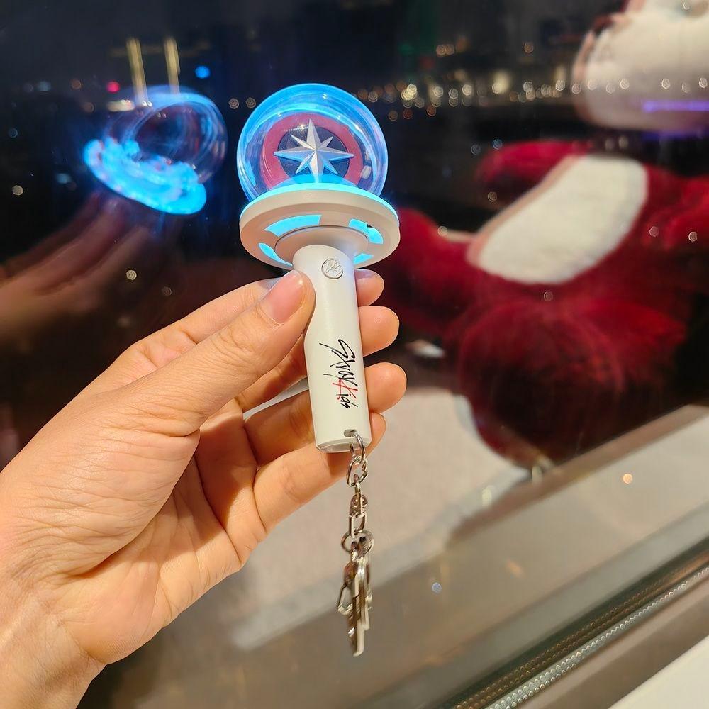 LLAVERO LED LIGHTSTICK DE STRAY KIDS