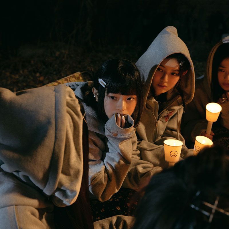 SUDADERAS NEWJEANS BUNNIES CAMP 2024 (disponibles en 3 colores)