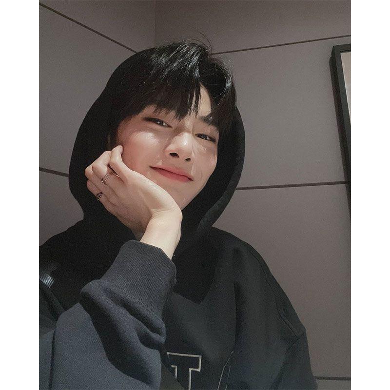 SUDADERA STRAY KIDS