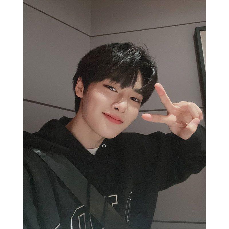 SUDADERA STRAY KIDS