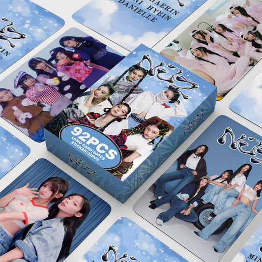PHOTOCARDS NJZ (NEWJEANS)  92 PCS (60 PHOTOCARDS + 32 STICKERS)