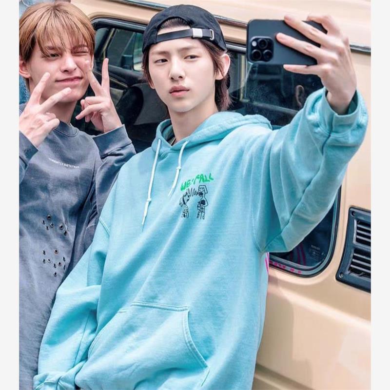 SUDADERA CON CAPUCHA CORTIS JUHOON
