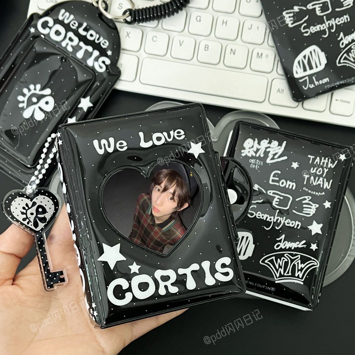 CORTIS TARJETERO Y MINICARPETA