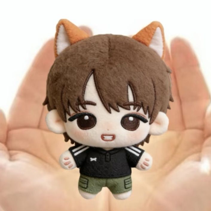 MUÑECA MINIATURA HYEON CORTIS 10 CM