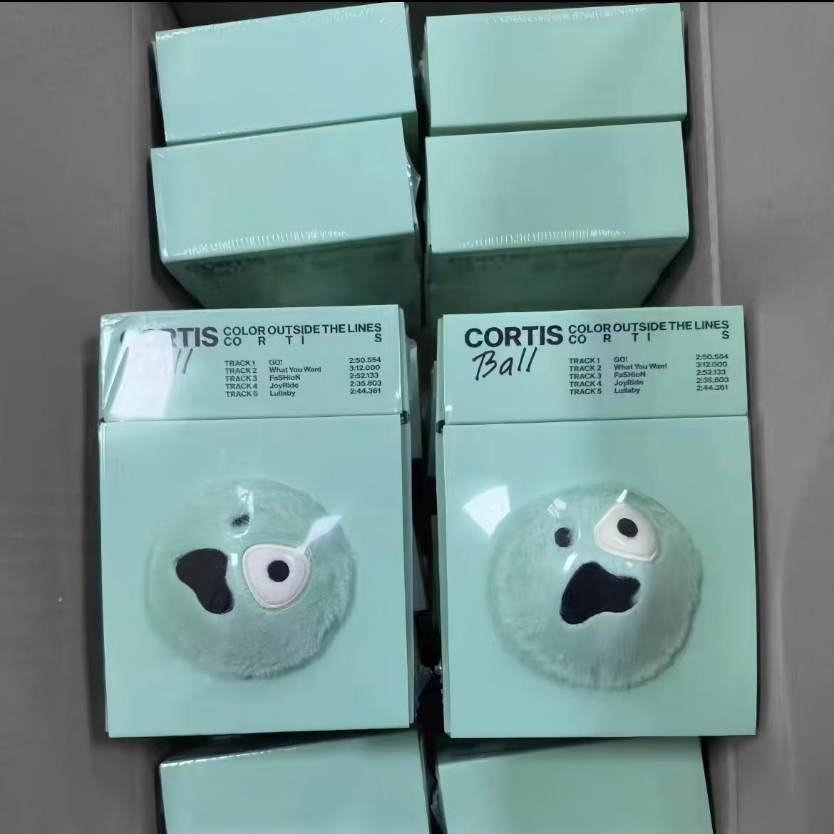 CORTIS BALL + CD + FOTOTARJETAS [MERCANCÍA OFICIAL]