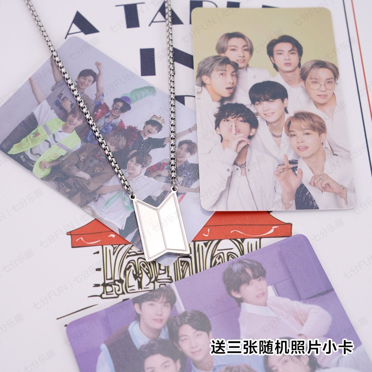 COLLAR BTS ACERO DE TITANIO + 3 photocards surtidas