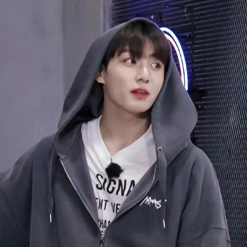 SUDADERA CON CAPUCHA BTS JUNGKOOK ARMYST