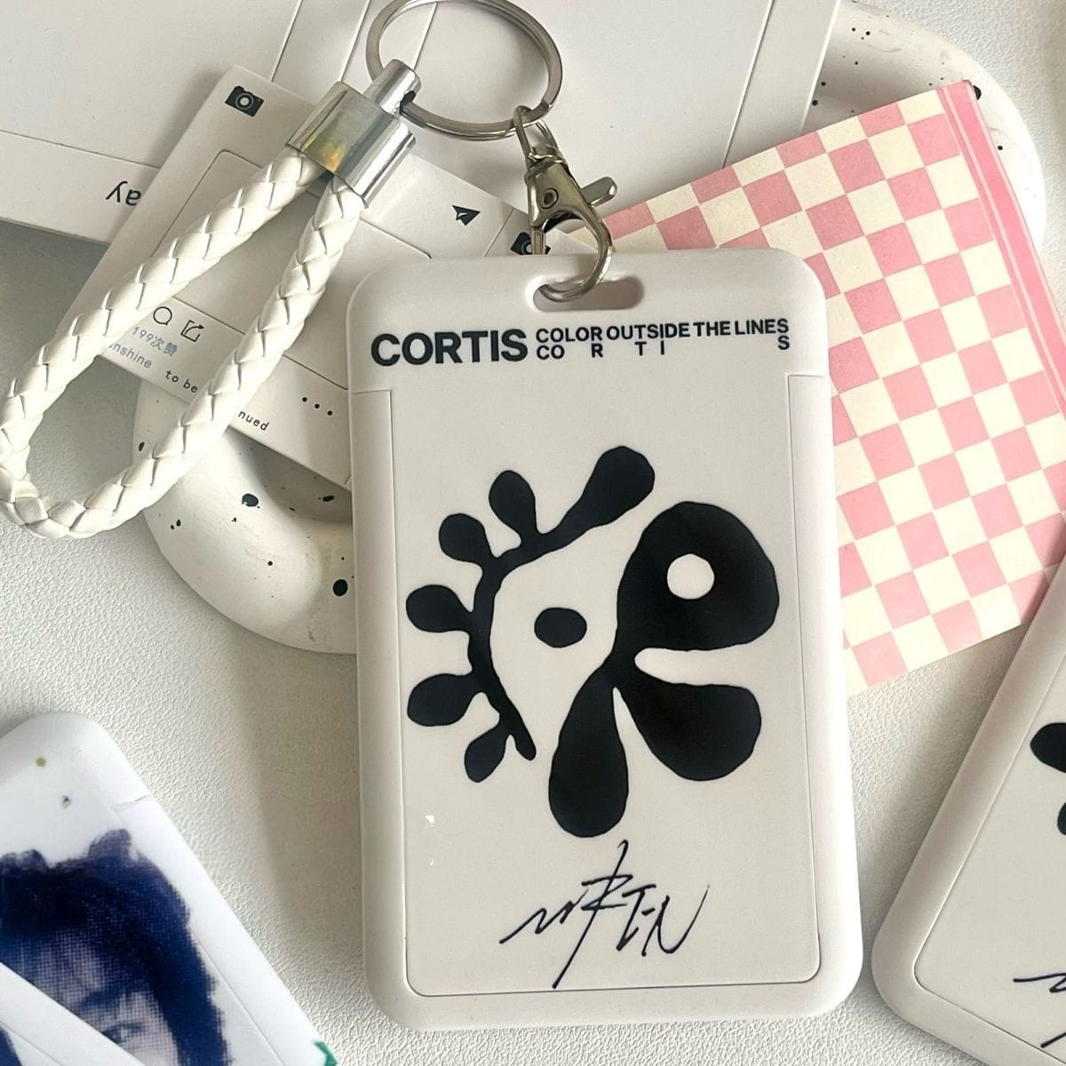 TARJETERO CORTIS