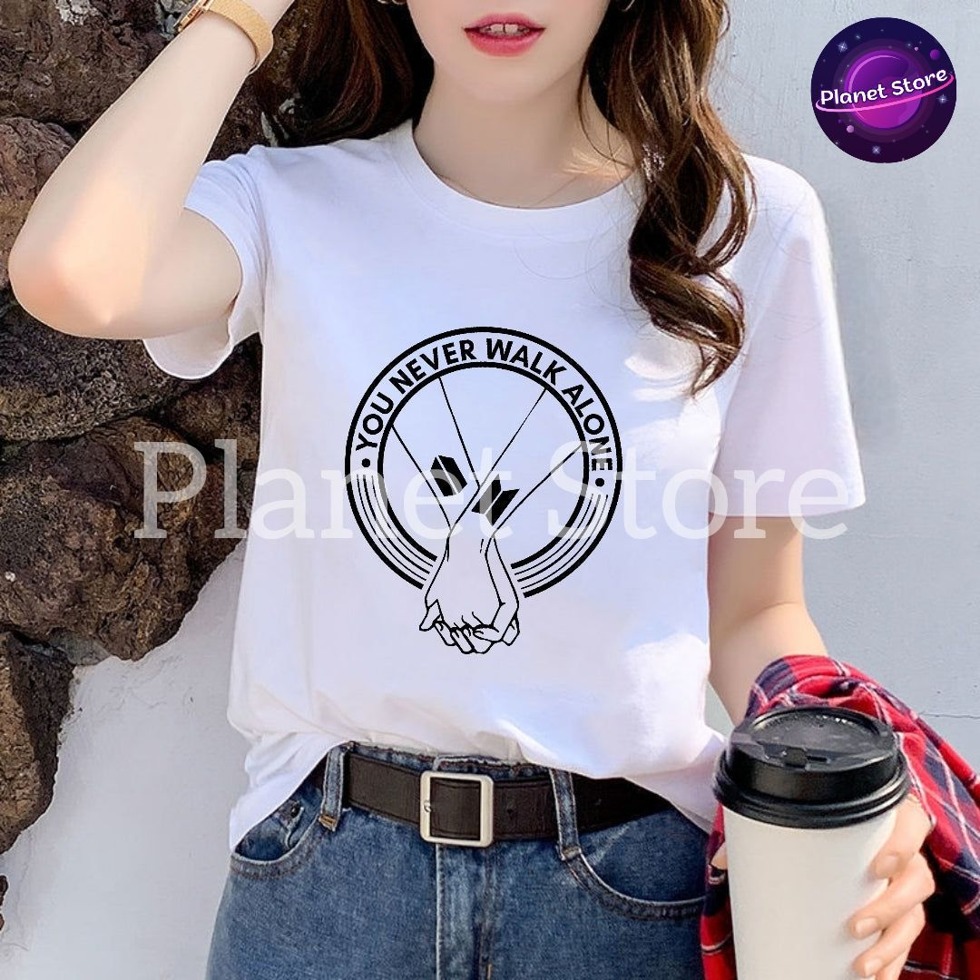 Camiseta BTS "You Never Walk Alone" 100 % algodón (blanco y negro) 