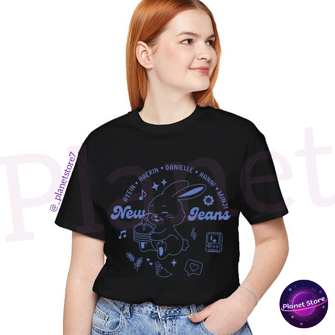 CAMISETA NEWJEANS 100% ALGODÓN 