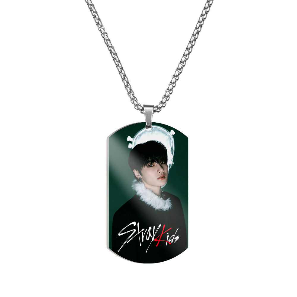 COLLAR DE STRAY KIDS