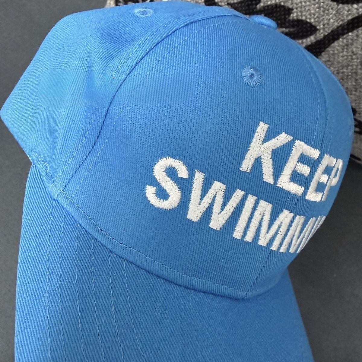 GORRA DE NATACIÓN BTS