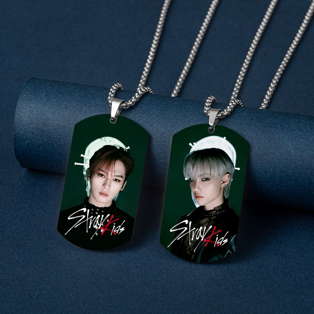 COLLAR DE STRAY KIDS