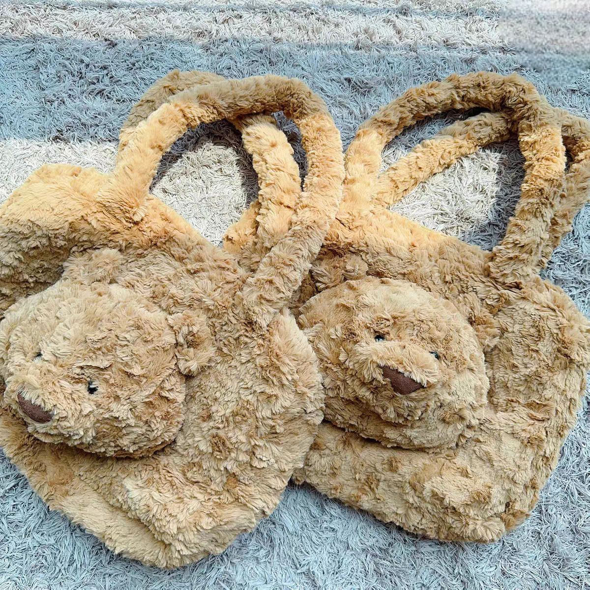 V PLUSH BEAR BAG