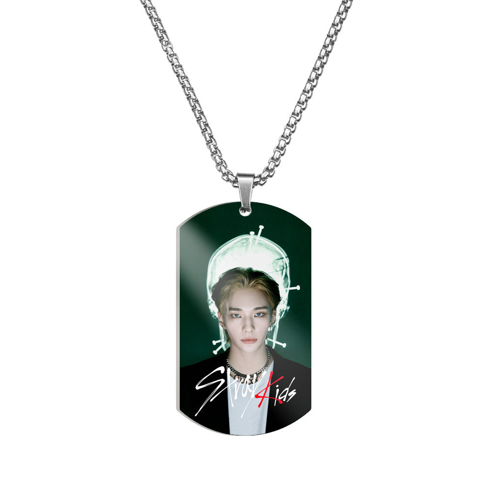 COLLAR DE STRAY KIDS